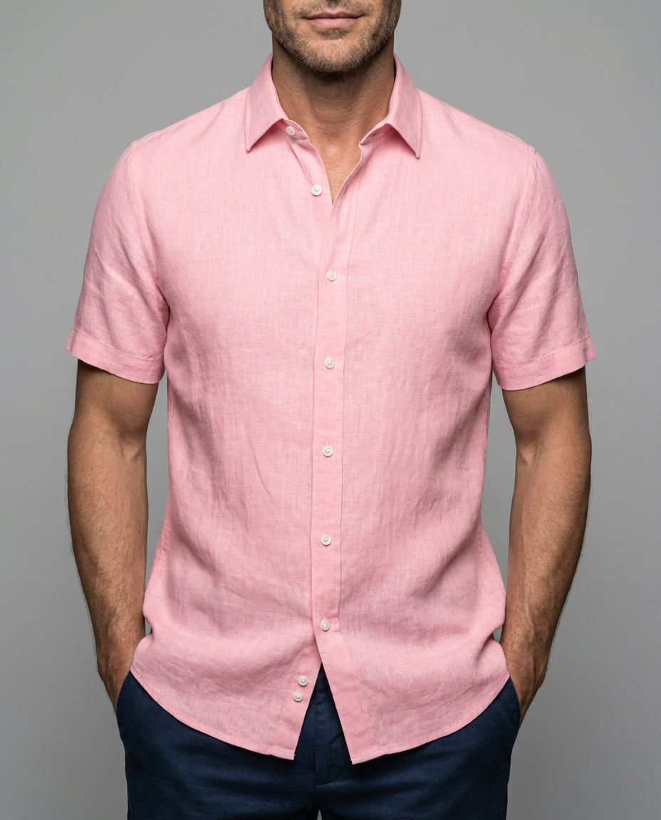 Herren Kurzarm Hemd mit klassischem Kragen, ideal für Frühling & Sommer. Lässig & stilvoll.