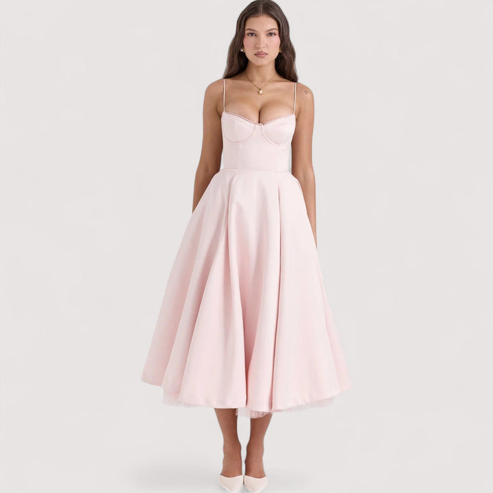 Festliches Damenkleid, mit schmeichelndem Korsett-Effekt und eleganter Silhouette für besondere Anlässe.