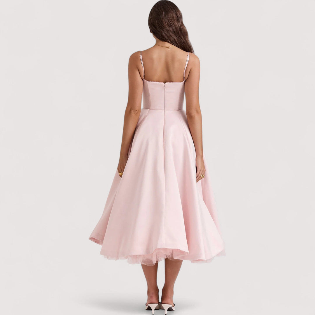 Figurbetontes Damen Sommerkleid mit Korsett-Look, ideal für schicke Auftritte & Feste.