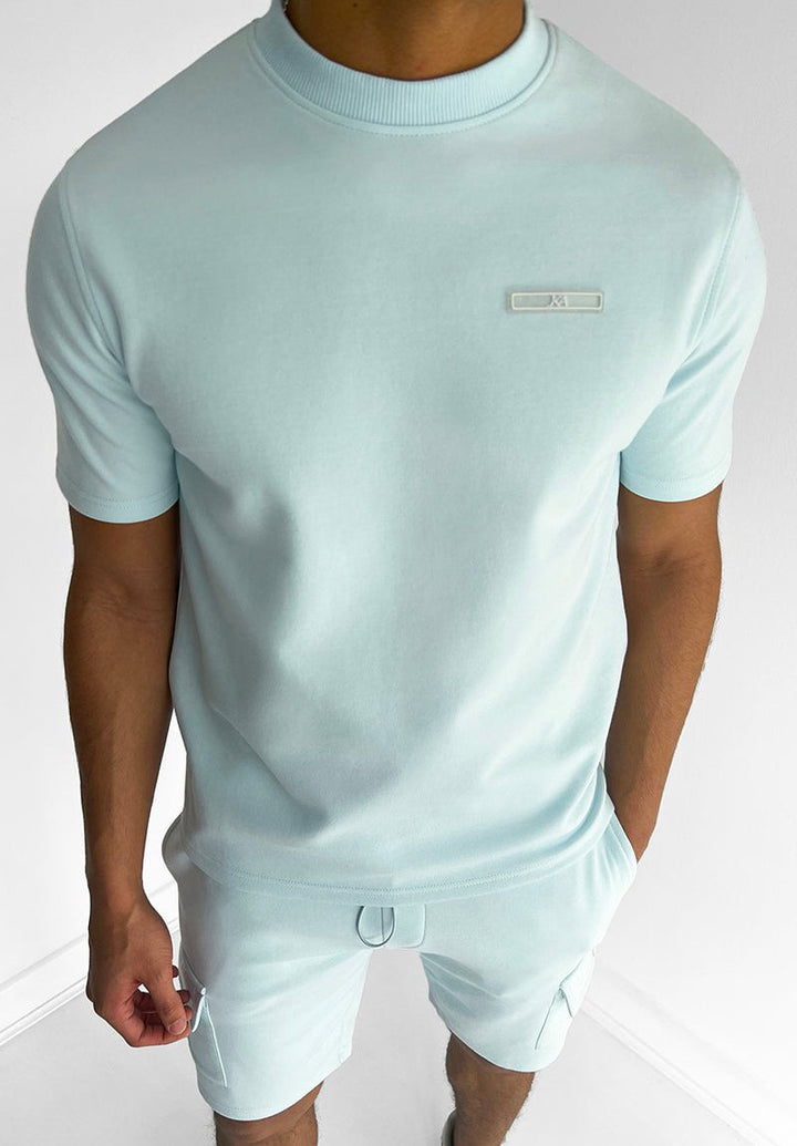Stylisches Herren Freizeit Set in 5 Farben: T-Shirt & Shorts für sportlich-elegante Männer Fashion.