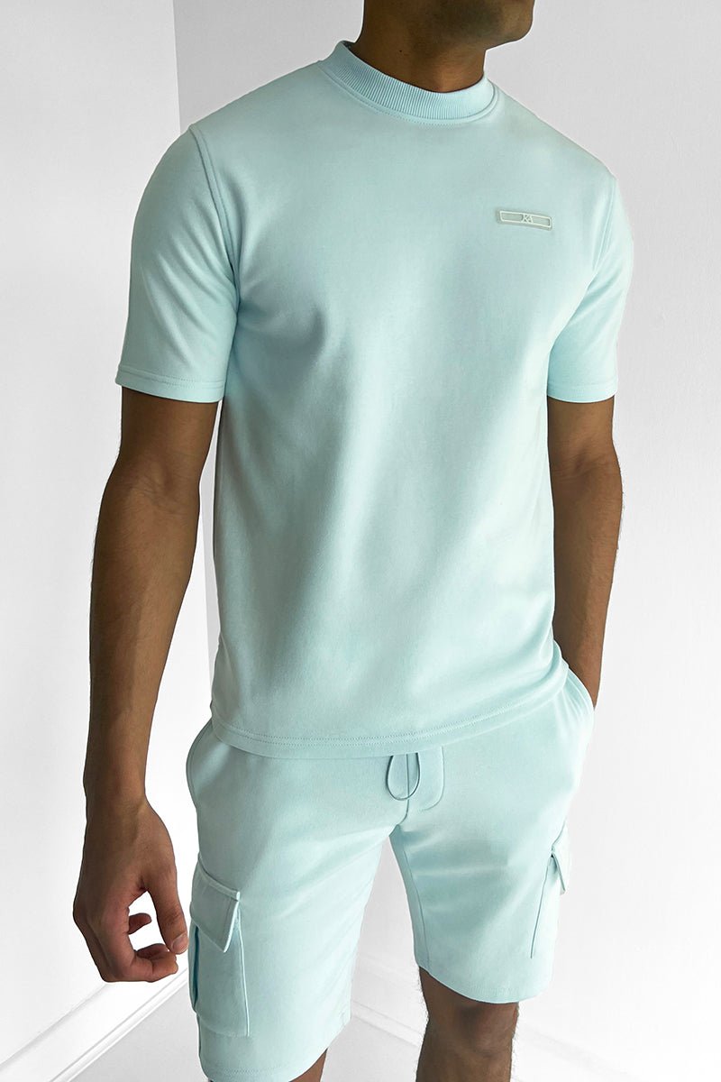 Herren Freizeit Set: T-Shirt & Shorts für entspannten Casual Look. Bequem & stilvoll in 5 Farben erhältlich.