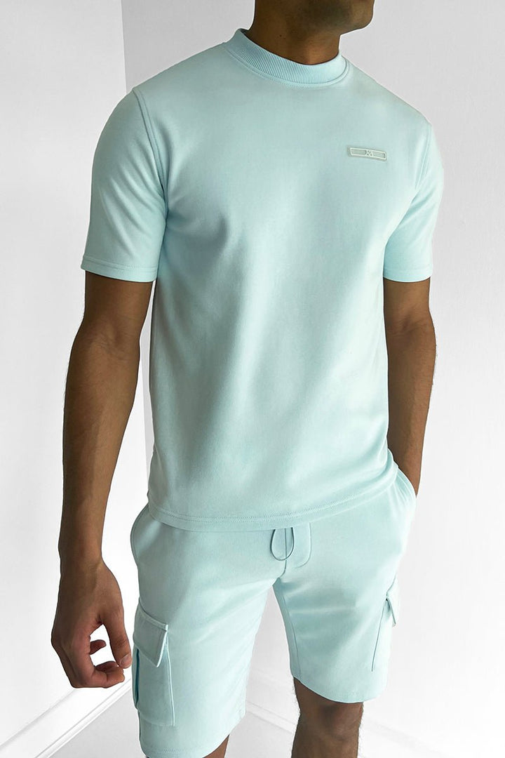 Herren Freizeit Set: T-Shirt & Shorts für entspannten Casual Look. Bequem & stilvoll in 5 Farben erhältlich.