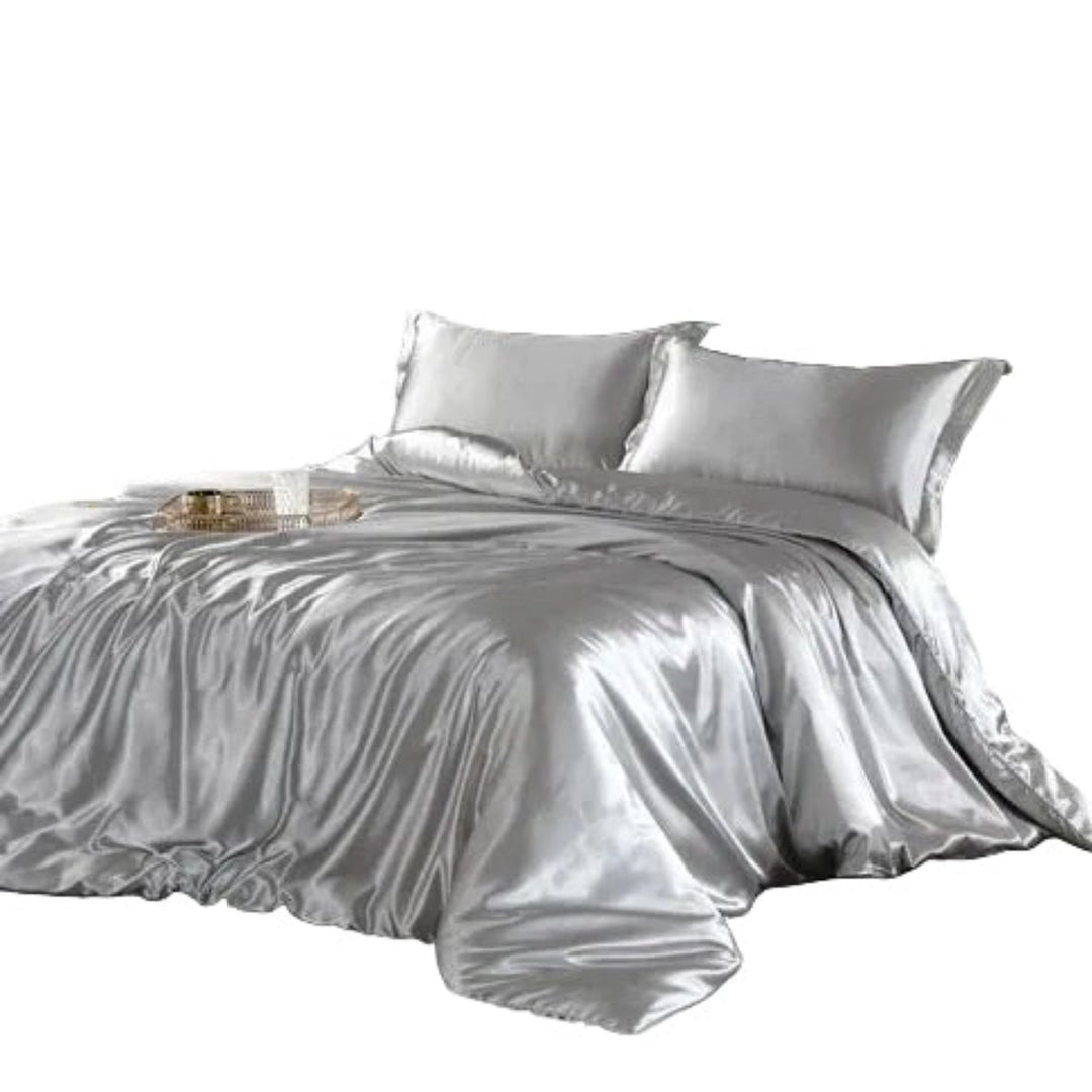 Modernes 4-teiliges Doppelbett Bettwäsche-Set, glänzend und komfortabel, für luxuriöse Schlafzimmereinrichtung.