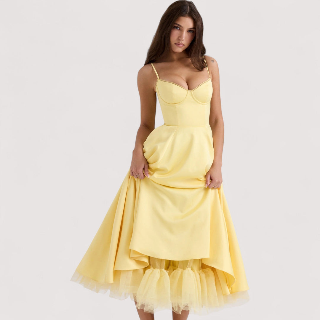 Modernes Damenkleid für Hochzeitsgäste, mit figurbetonendem Korsett-Stil & eleganter Ausstrahlung.