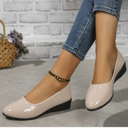 Klassische Damen Loafers, orthopädisch, mit Memory-Schaum und Antirutsch-Sohle. Perfekt für Komfort und Stabilität.