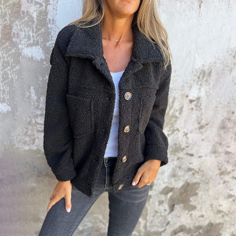 Modische grüne Damen Herbstjacke mit Knöpfen, langärmlig, Oversize Stil, perfekt für Übergang & Casual.