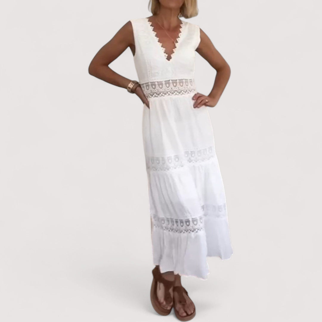 Bequemes, luftiges Damen Sommerkleid mit V-Ausschnitt, Stufenrock und eleganter Spitze. Perfekt als Freizeitkleid.