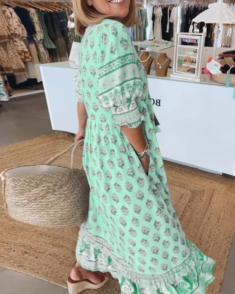 Strahlendes, luftiges Damen Sommerkleid Fleur. Fließendes Midi-Kleid, perfekt für leichte Sommeroutfits.