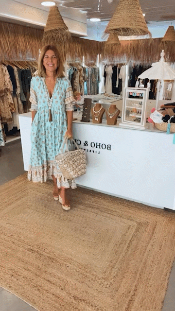Stilvolles Damen Sommerkleid Fleur, leicht & fließend. Elegantes Freizeit- und Anlasskleid für den Sommer.
