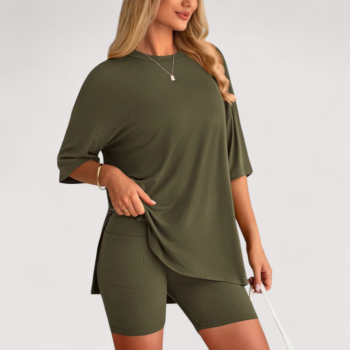 Modisches Damen Casual Set mit lockerem Schnitt, T-Shirt & Shorts für den Sommer.