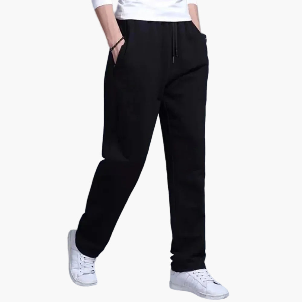 Herren Sporthose mit modernem Schnitt; atmungsaktive Jogger für Training & Fitness, ideal für aktive Männer.