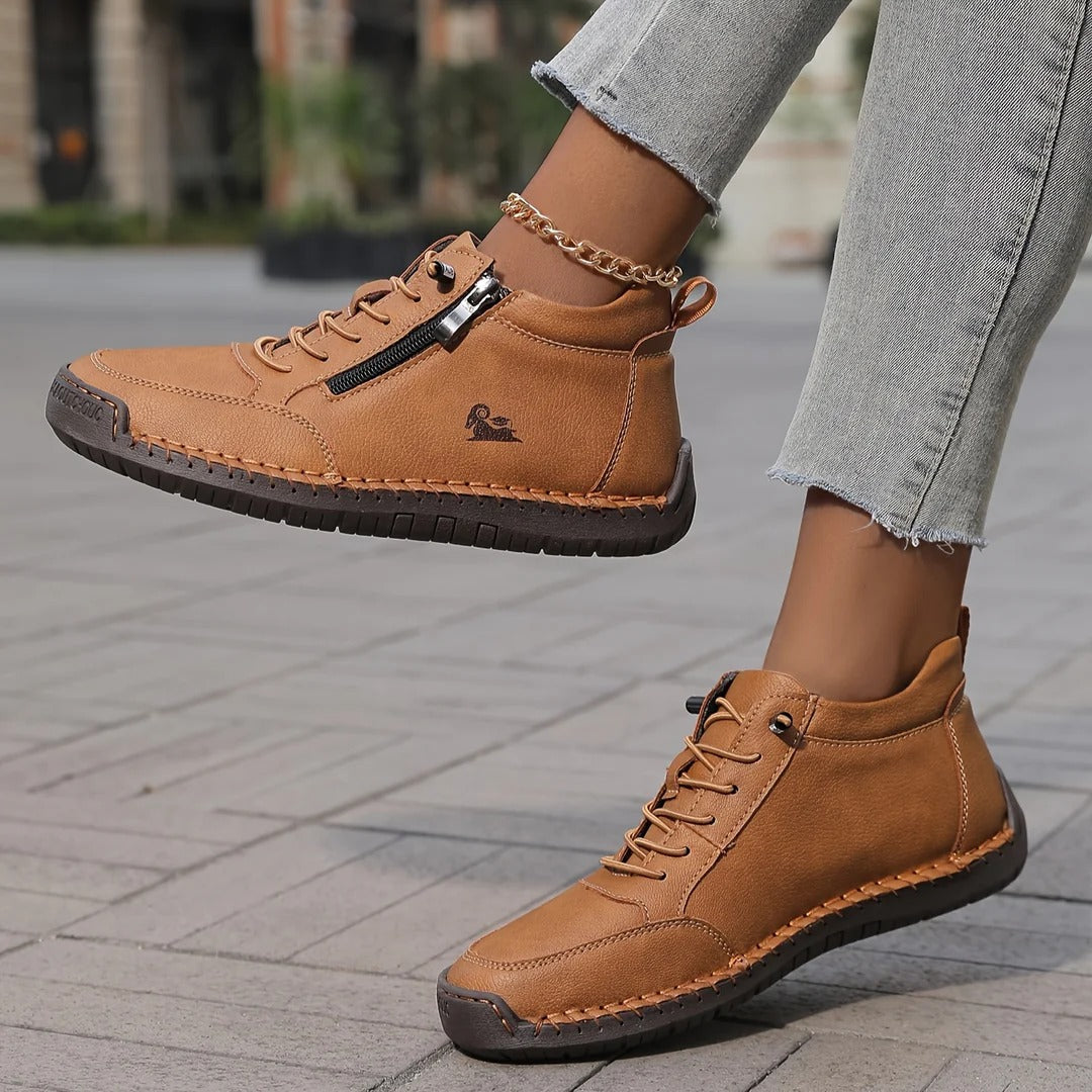Flache schwarze Damen Barfußschuhe, ideal für breite Füße. Fördern natürliches Laufen & Komfort.