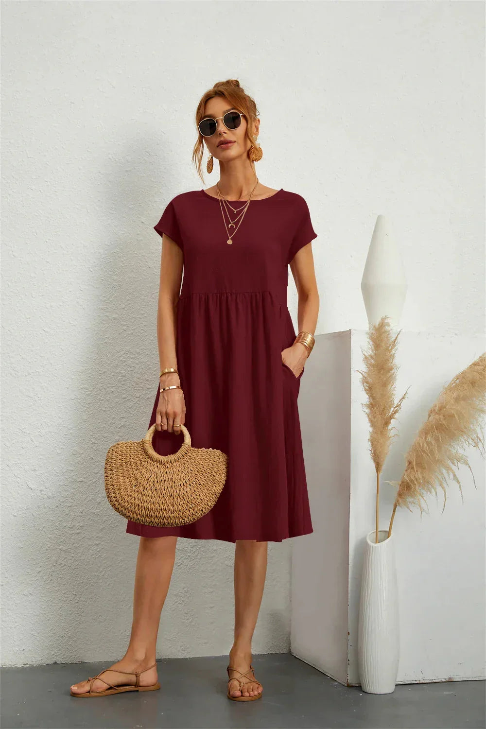 Schickes Damen Smock Midikleid, bequemes Sommerkleid für Freizeit und Alltag. Ideales Urlaubskleid.