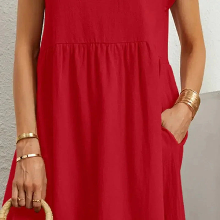 Vielseitiges Damen Smock Midi Kleid, von Freizeit bis elegant. Perfekt für warme Sommertage.
