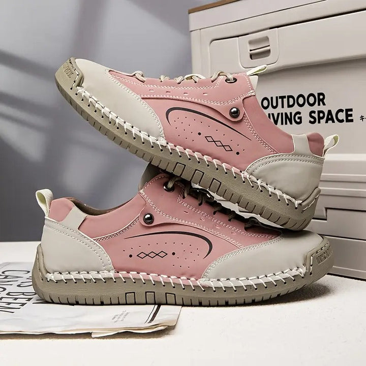 Orthopädische Damen Sneaker, rutschfest & atmungsaktiv. Flexible Bequemschuhe für Sport & Freizeit.