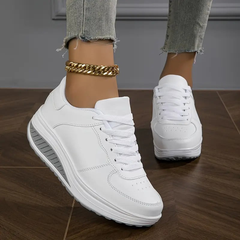 Rutschfeste ergonomische Sohle des Damen Komfortschuhs für sicheren Halt und optimale Dämpfung.