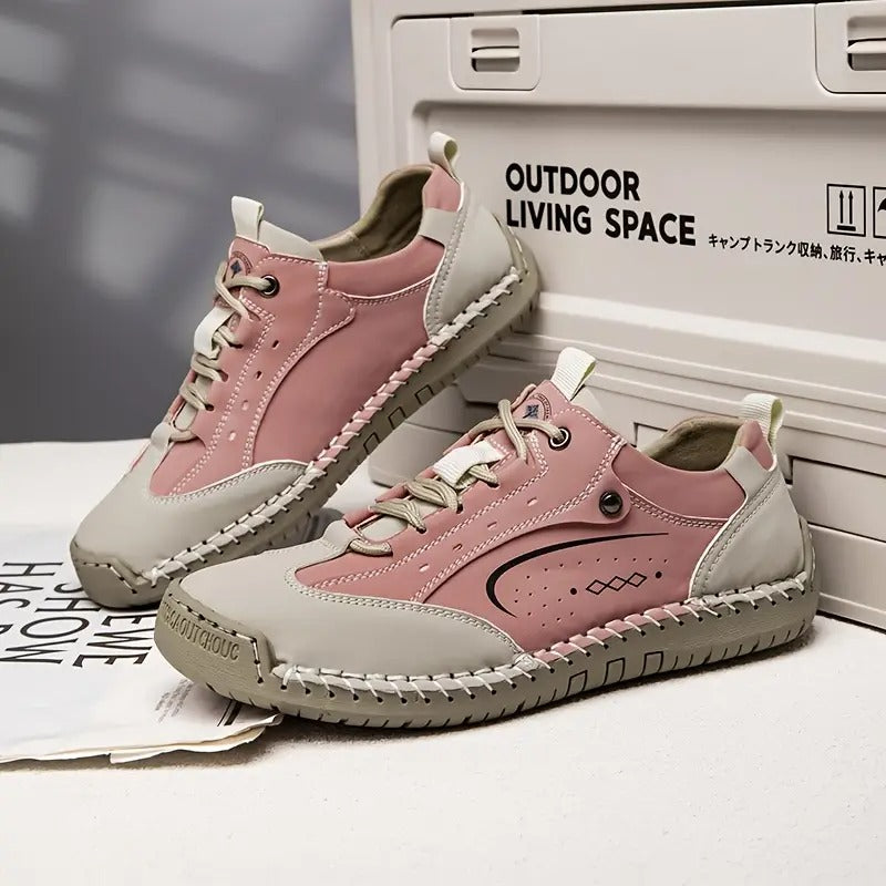 Bequeme, flexible Damen Sneaker, orthopädisch, atmungsaktiv für gesunde Füße & hohen Tragekomfort.