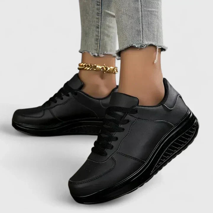 Modische Damensneaker mit ergonomischem Design & flexibler, leichter Sohle. Komfortschuhe für Freizeit & Alltag.