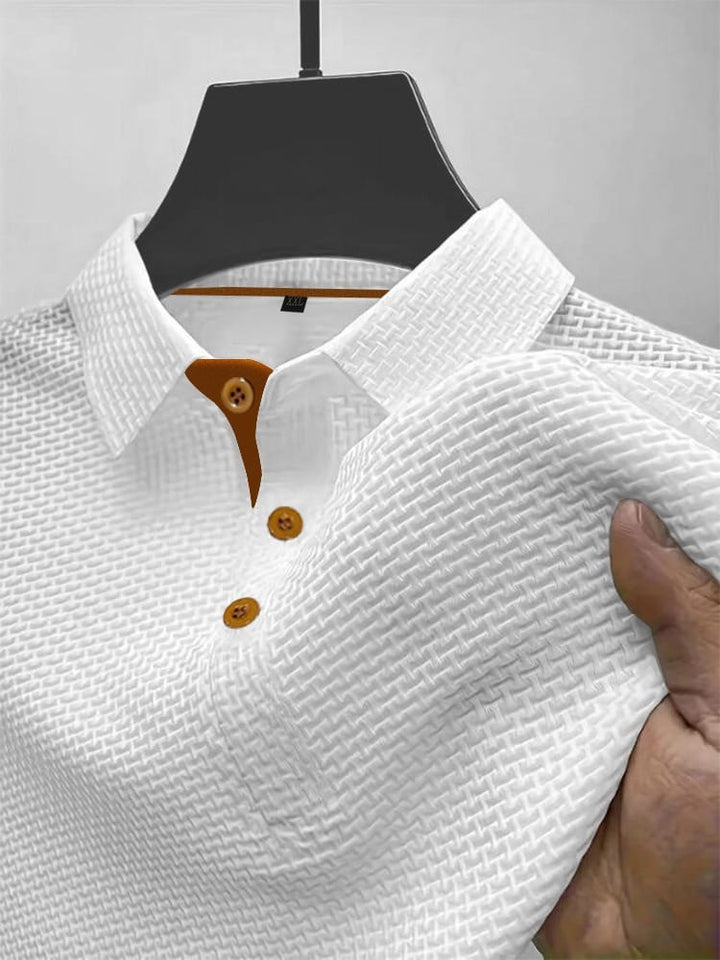 Smartes Polo: Smartes Herren Polo-Shirt in klassischem Design, ideal für Business Casual & Freizeit.