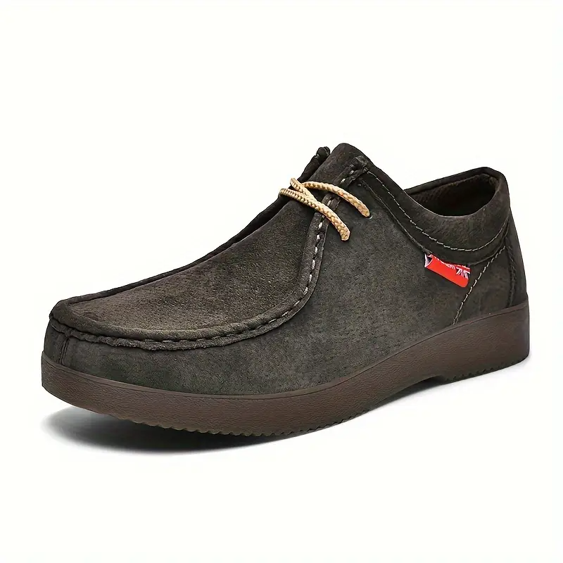 Braune Herren Orthopädische Slip-On Loafer mit rutschfester Sohle und gepolsterter Innensohle für optimalen Komfort.