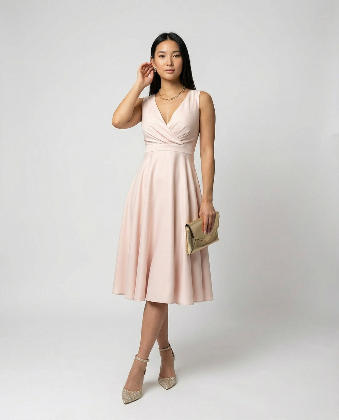Elegantes Damen A-Linien Kleid Matilda mit V-Ausschnitt und Reißverschluss, perfekt für Sommer & Party.