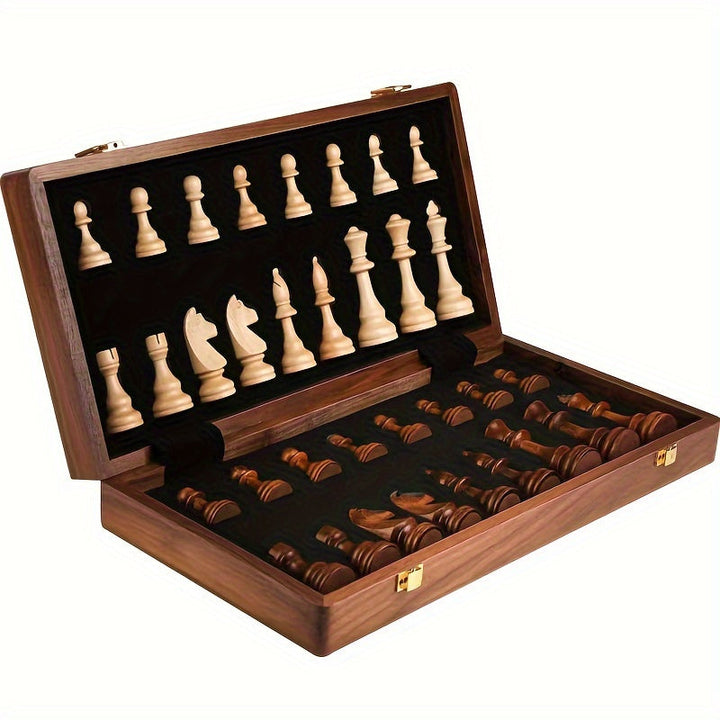 Luxuriöses Massivholz-Schachspiel GrandRook; elegantes Strategiespiel aus Holz; handgefertigtes Brettspiel.