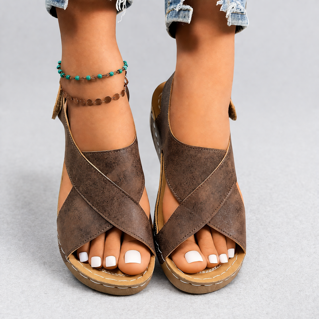Trendige Damen Keilabsatz-Sandalen mit Plateau, rutschfest und bequem. Perfekte Sommerschuhe für stilvolle Frauen.
