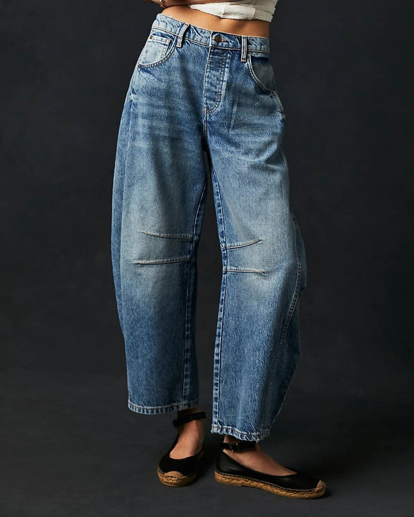 Komfortable Damen Barrel Jeans 'Maribel' mit Loose Fit, perfekt für Freizeit und lässigen Denim Style im Herbst.