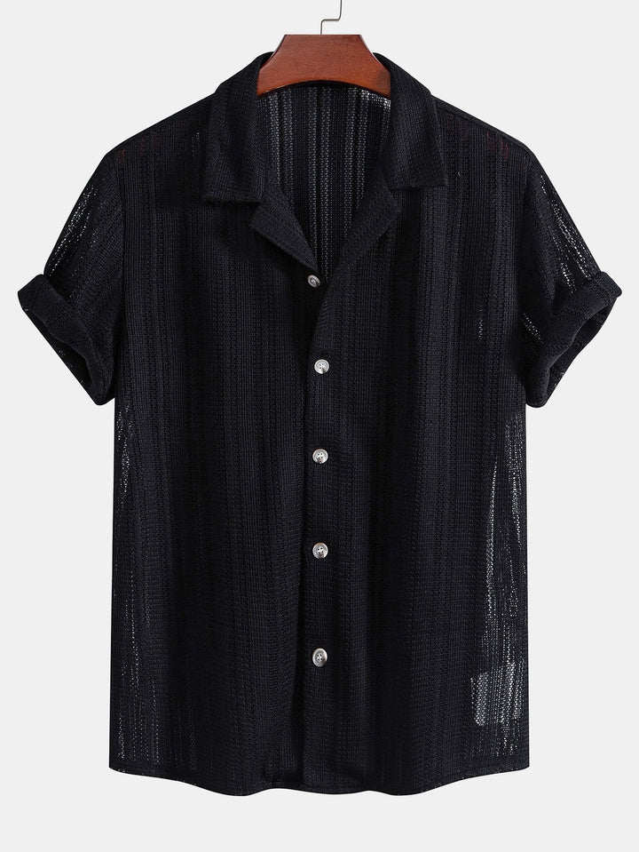 Leichtes Herren Sommer Set, bestehend aus luftigem Hemd und bequemer Hose.