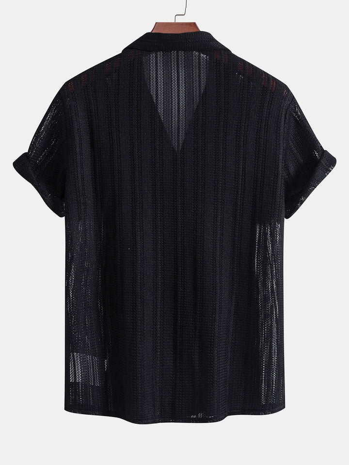 Herren Hemd und Hose Set für den Sommer, perfekt als Freizeitanzug am Strand.