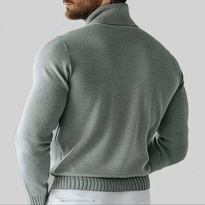 Moderner Männer Rollkragenpullover, basic & komfortabel für kalte Tage.