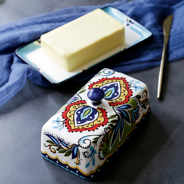 Exklusive toskanische Butterdose, handbemalt mit traditionellem Blumenmuster, für stilvolle Tischdekoration und den Haushalt.