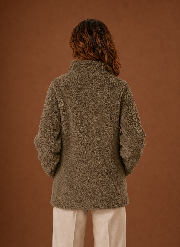 Gemütliche Damen Freizeitjacke aus Fleece, warm und komfortabel für entspannte Tage.