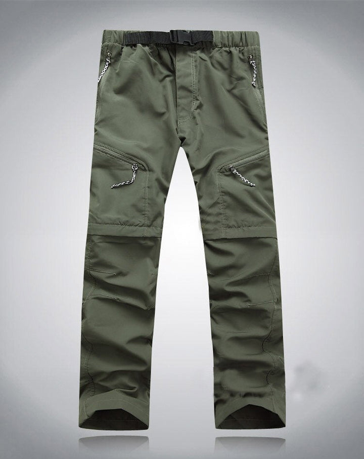 Ganzjahres Herren Cargohose, abzippbar, als flexible Wanderhose und Reisehose, in Khaki.