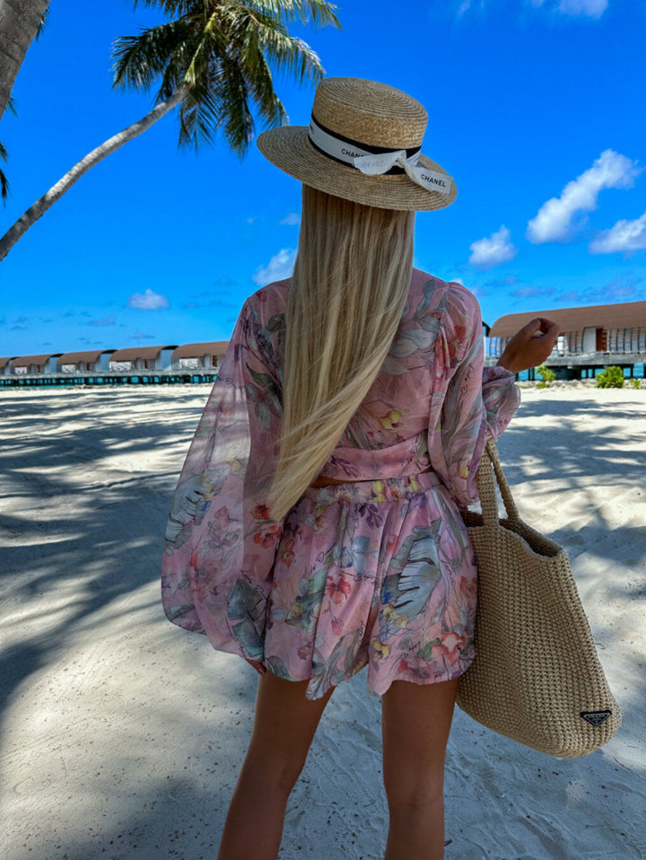 Moderner Damen Sommer Jumpsuit, ärmellos, lockere Passform, ideal als bequemer Freizeit Overall.