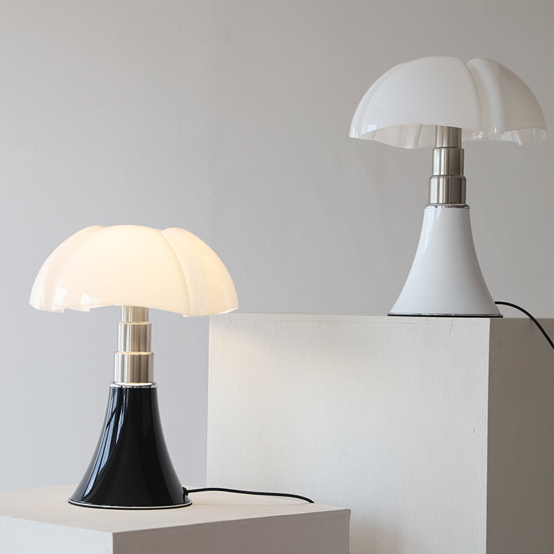 Robuste Metall LED Tischlampe ClassicGlow im Retro Stil, langlebig und energieeffizient.