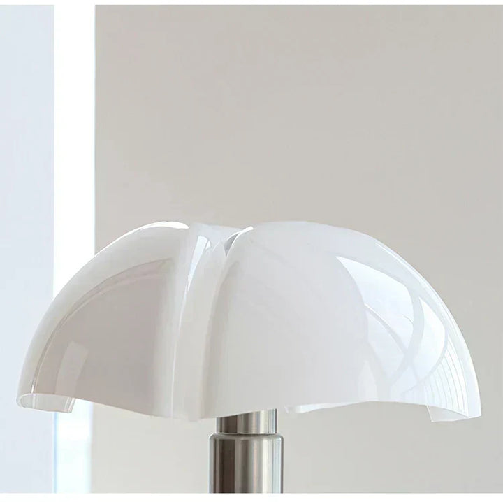 Einzigartige LED Tischlampe ClassicGlow mit unverwechselbarem Retro Flair für Ihr Zuhause.