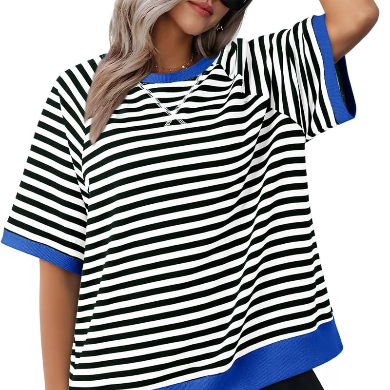 Modisches Damen Kurzarm T-Shirt mit Rundhals, gestreiftes Design ideal für den Sommer.