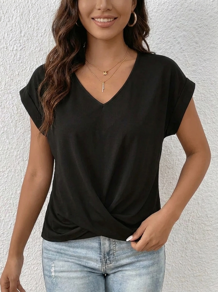 Stilvolles Damen V-Ausschnitt T-Shirt, kurzärmelig. Perfekt für den lässigen Sommer-Look.