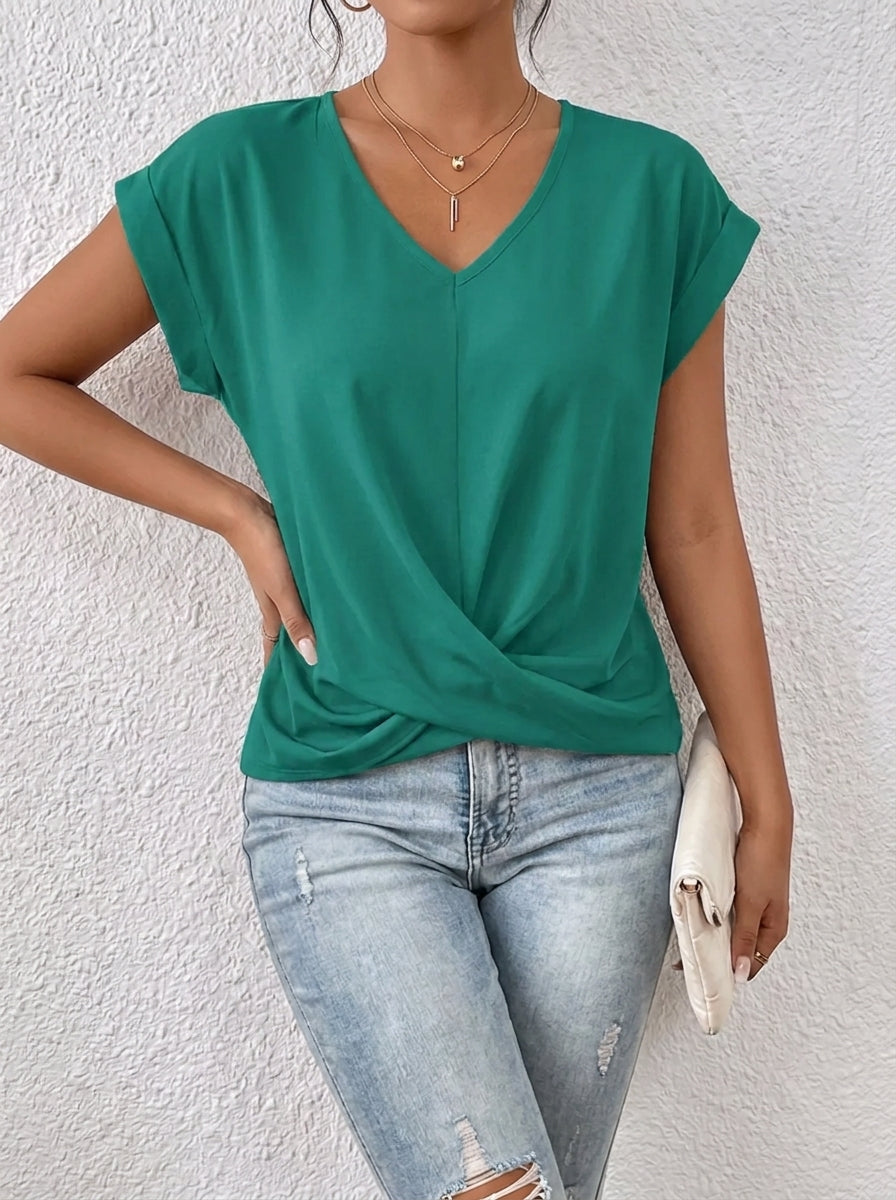 Alltagstaugliches Damen T-Shirt, kurzarm & bequem, mit V-Ausschnitt. Für lässige Sommer-Tage.