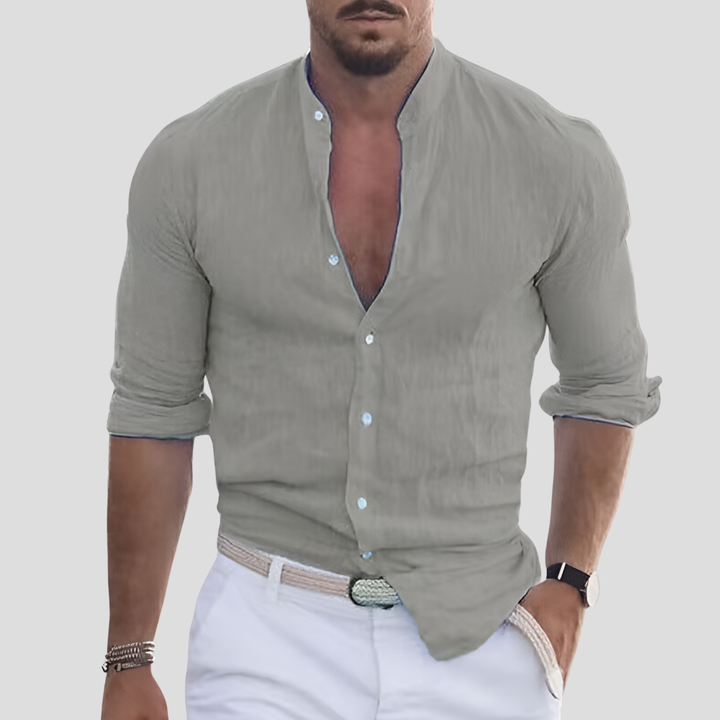 Eng anliegendes Slim Fit Herren Langarmshirt mit modernem Stehkragen.