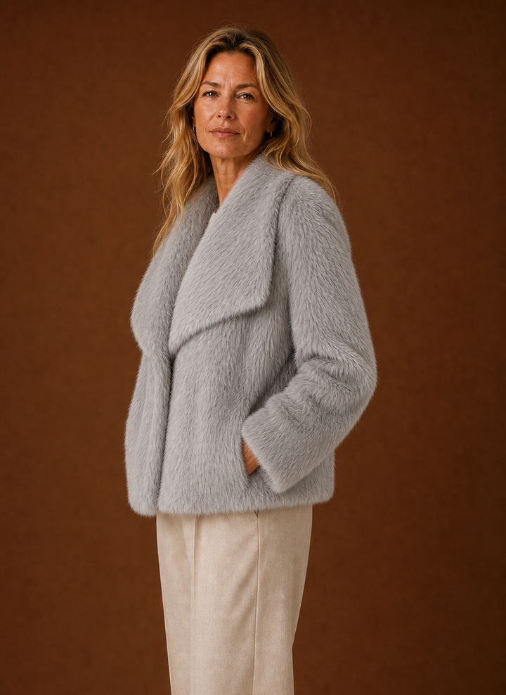 Klassischer Damen-Wintermantel, elegant, warm & bequem, zeitlose Winterkleidung für Damen.