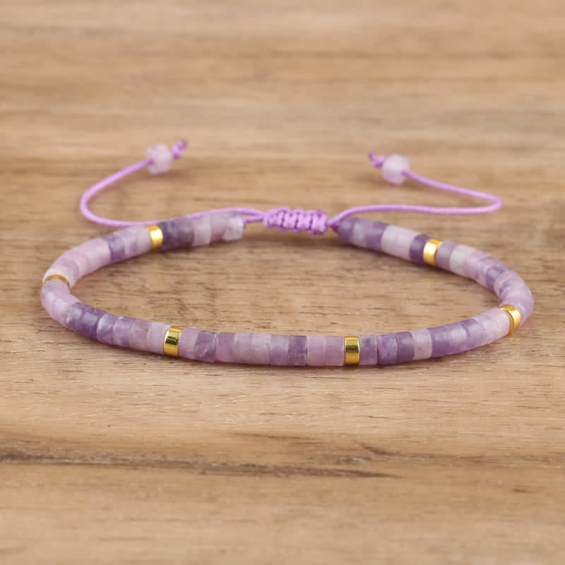Verstellbares Damenarmband Seraphina, Naturstein, geflochtenes Design, modisches Accessoire.