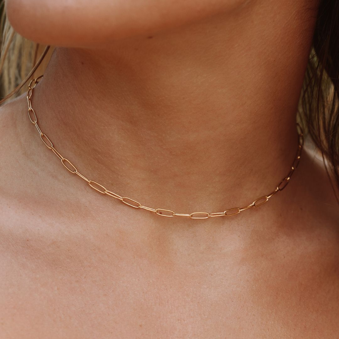 Damen Paperclip Gliederkette aus Edelstahl, modern & verstellbar. Wasserfeste Halskette in Gold oder Silber.
