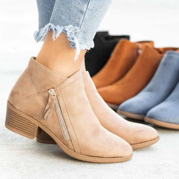 Bequeme Damen Ankle Boots mit Blockabsatz, ideal für Herbst und Winter. Elegante Stiefeletten für jeden Tag.