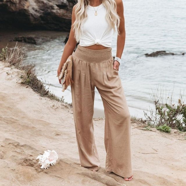 Stilvolle Damen Leinenhose Liv mit weitem Bein. Vielseitige Freizeithose für elegante und legere Sommer-Outfits.