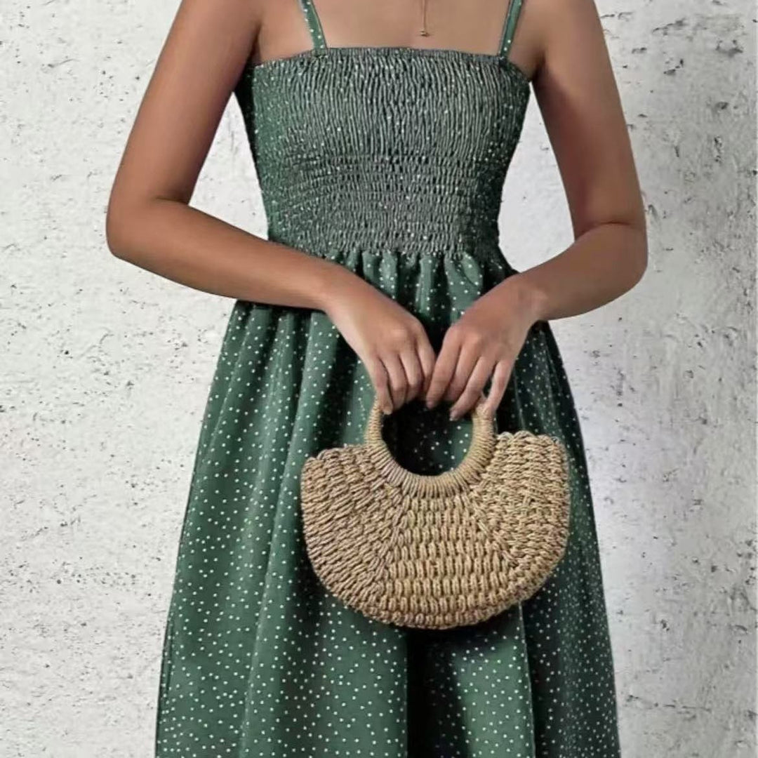 Atmungsaktives Damen-Sommerkleid gepunktet, rückenfrei. Bequemes & luftiges Freizeitkleid, perfekt für heiße Tage.