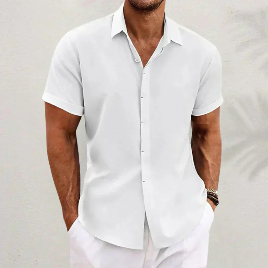 Stilvolles Casual-Kurzarmhemd für Herren, aus Leinen gefertigt. Optimal für Strand, Stadt & sommerliche Events.