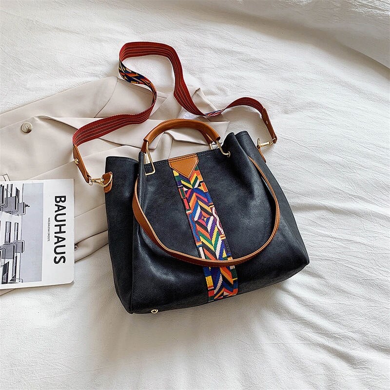 Geräumige PU-Leder Handtasche für Damen. Stilvolles, sicheres Design für den täglichen Bedarf.