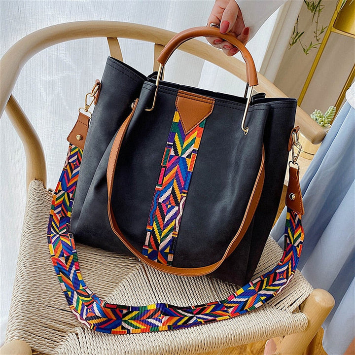 Damen geräumige PU-Leder Alltagstasche in Schwarz. Stilvolle, große Handtasche für täglichen Gebrauch.